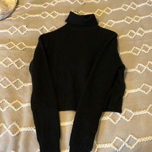 Sweater crop